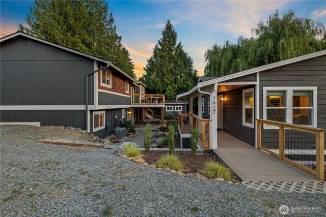 Property photo for 13115 80th Avenue Ne, Kirkland photo 2