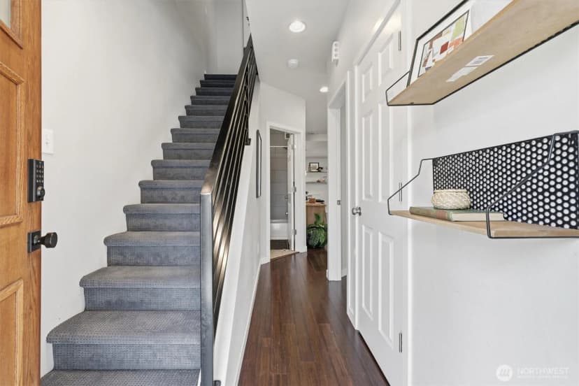 Property photo for 6211 Carleton Avenue S, Seattle photo 7