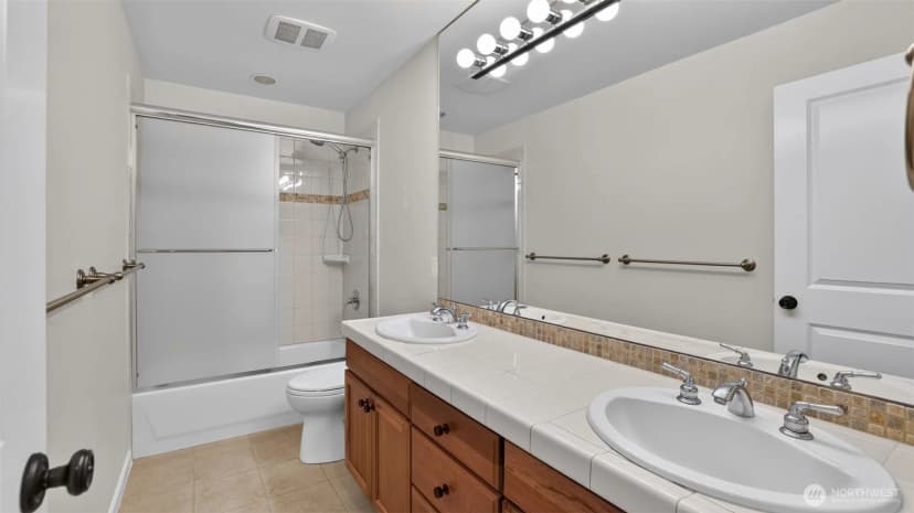 Property photo for 205 259th Avenue Ne, Sammamish photo 34