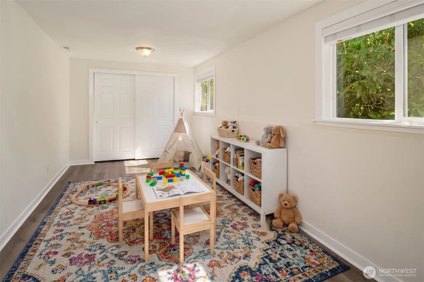 Property photo for 8610 Ne 137th Street, Kirkland photo 17