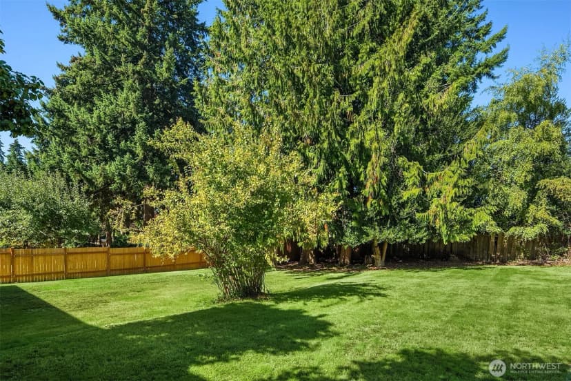Property photo for 8610 Ne 137th Street, Kirkland photo 30