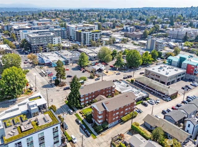 Property photo for 4405 Sw Alaska Street #304, Seattle photo 3