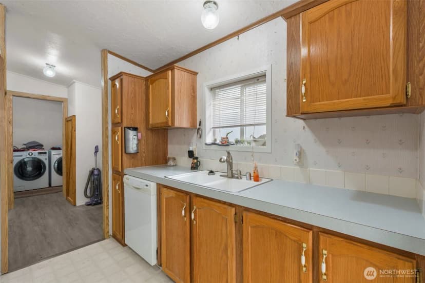 Property photo for 31 Se Cabana Avenue, Shelton photo 20