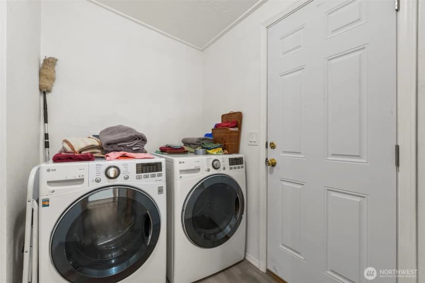 Property photo for 31 Se Cabana Avenue, Shelton photo 19