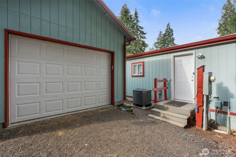 Property photo for 31 Se Cabana Avenue, Shelton photo 4