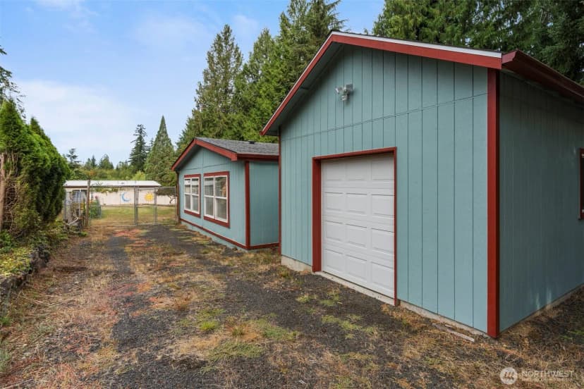 Property photo for 31 Se Cabana Avenue, Shelton photo 8