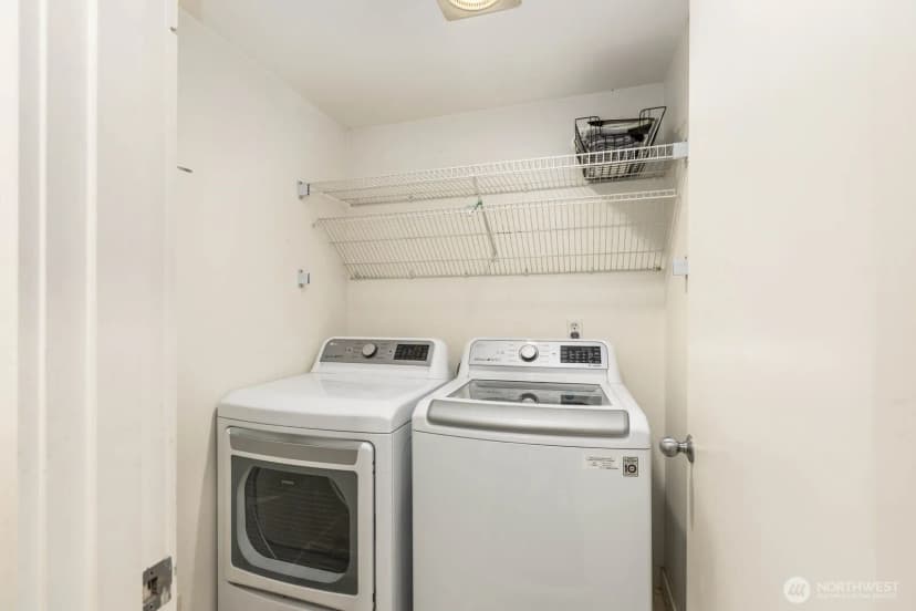 Property photo for 10237 Se 3rd Street #5, Bellevue photo 15