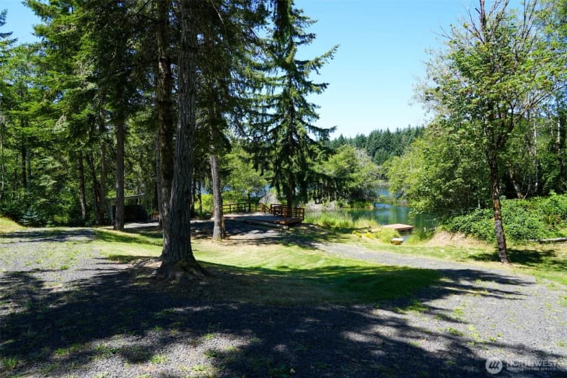 Property photo for 21500 Tono Road, Centralia photo 12