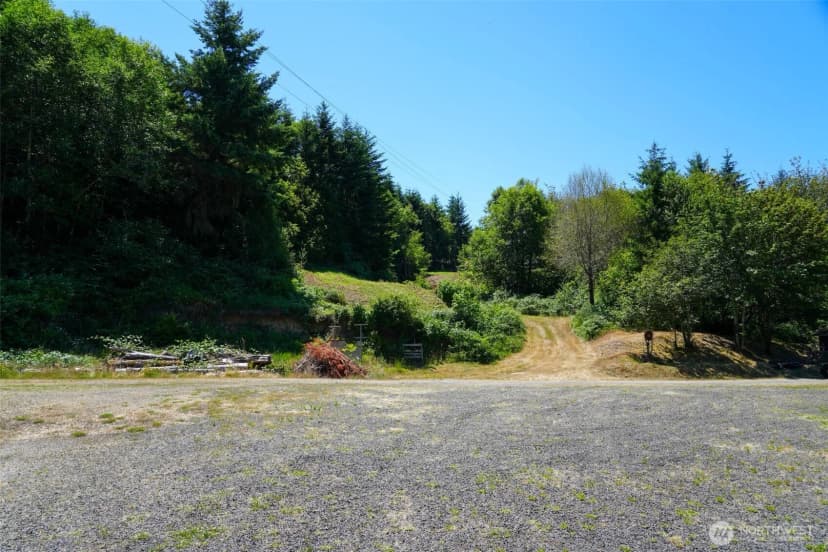 Property photo for 21500 Tono Road, Centralia photo 13