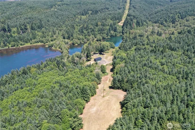 Property photo for 21500 Tono Road, Centralia photo 9