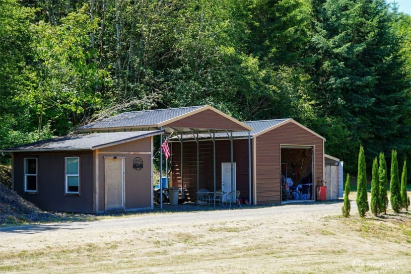 Property photo for 21500 Tono Road, Centralia photo 15
