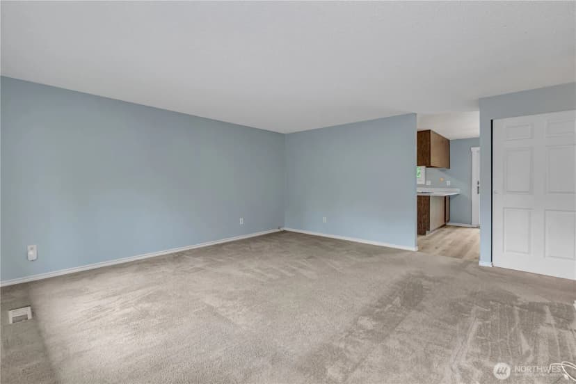 Property photo for 18759 130th Avenue Se, Renton photo 3