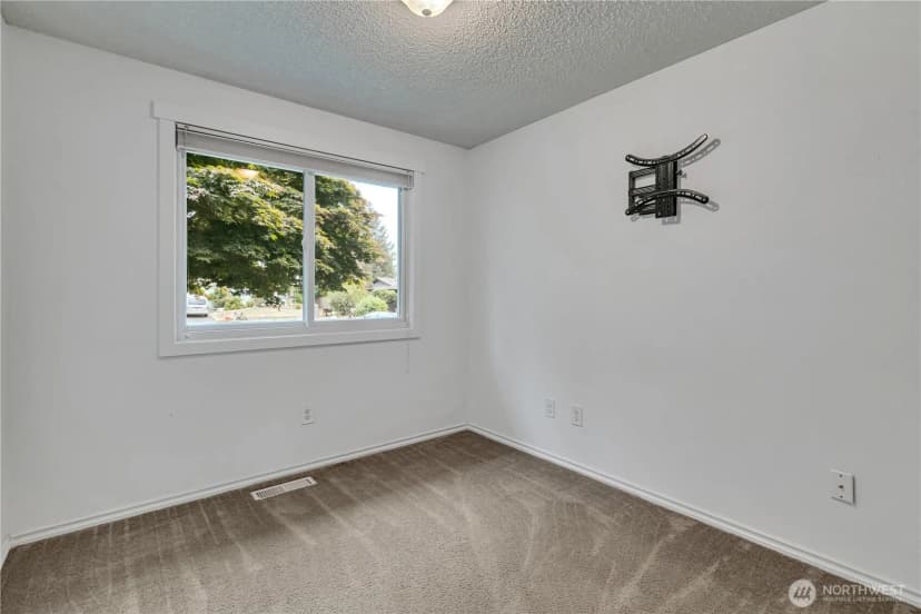 Property photo for 18759 130th Avenue Se, Renton photo 19
