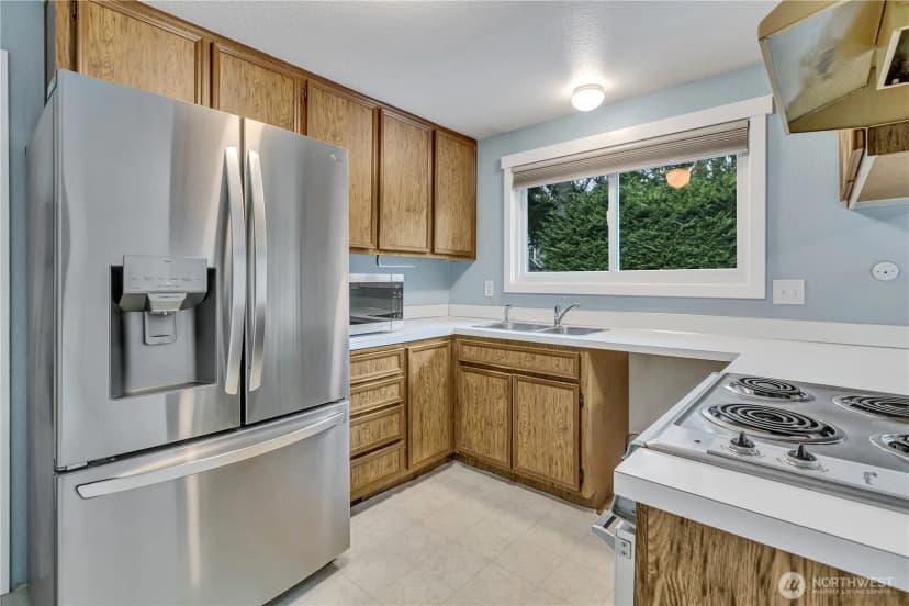 Property photo for 18759 130th Avenue Se, Renton photo 9