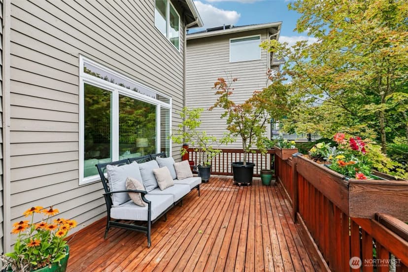 Property photo for 13611 Ne 136th Pl, Kirkland photo 33