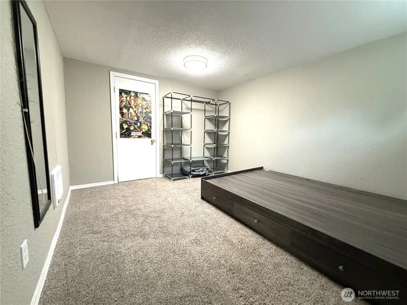 Property photo for 11829 76 Avenue S, Seattle photo 19