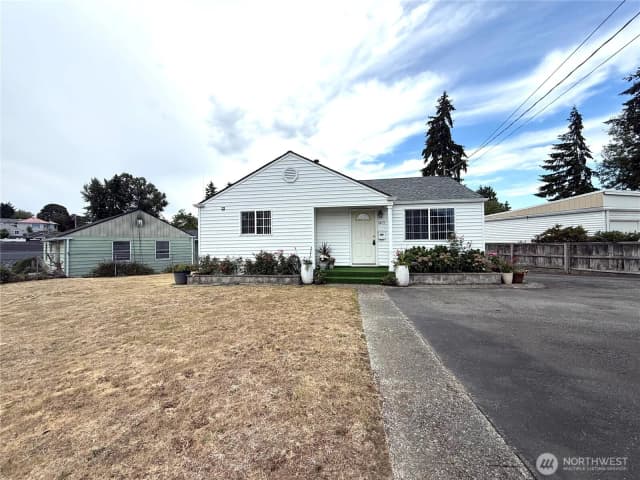 Property photo for 11829 76 Avenue S, Seattle