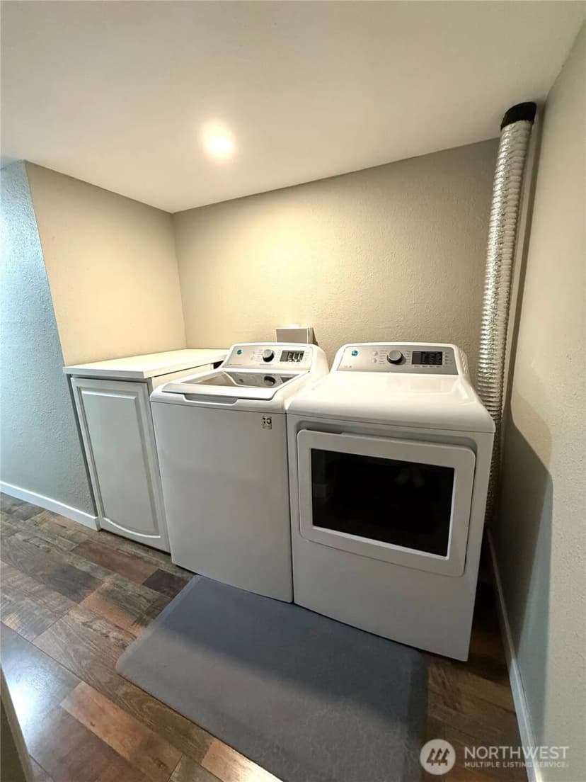 Property photo for 11829 76 Avenue S, Seattle photo 23