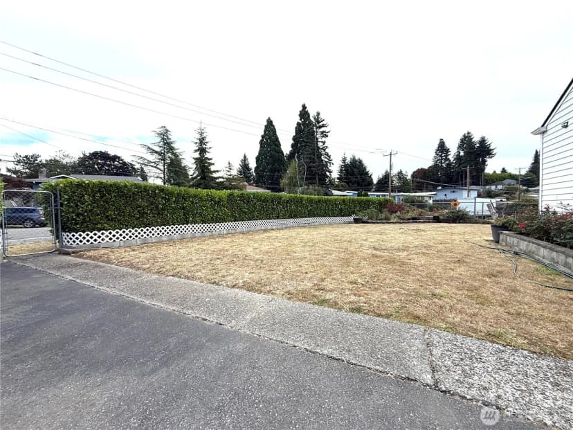 Property photo for 11829 76 Avenue S, Seattle photo 33