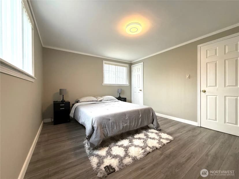 Property photo for 11829 76 Avenue S, Seattle photo 13