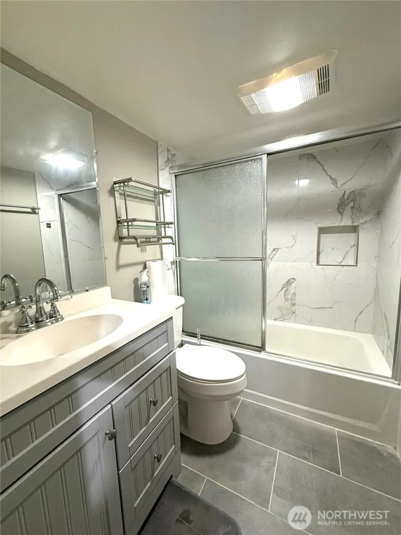 Property photo for 11829 76 Avenue S, Seattle photo 20