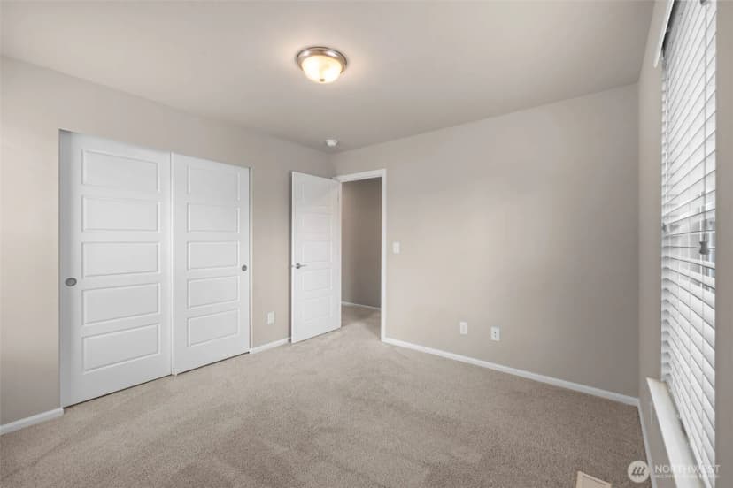 Property photo for 32898 Pine Avenue Se, Black Diamond photo 15