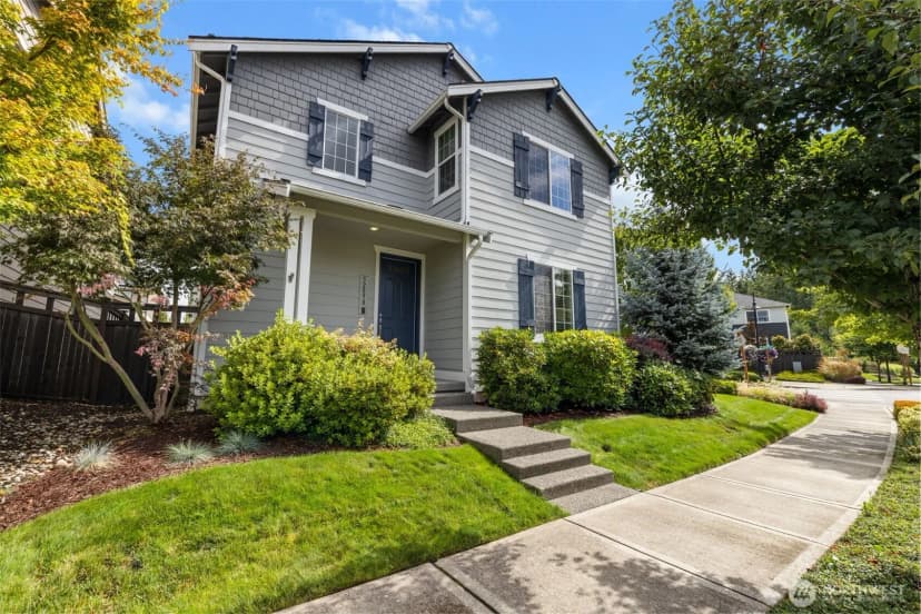 Property photo for 32898 Pine Avenue Se, Black Diamond photo 3