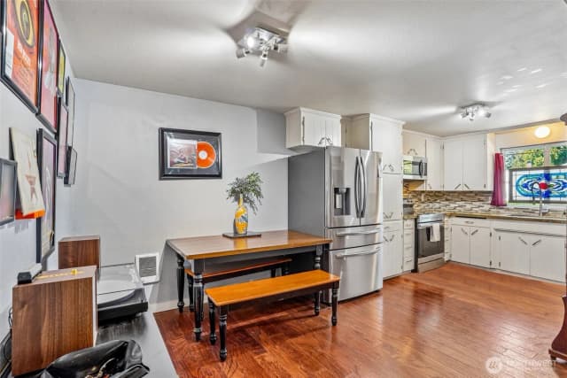 Property photo for 1006 S 72nd Street, Tacoma photo 4