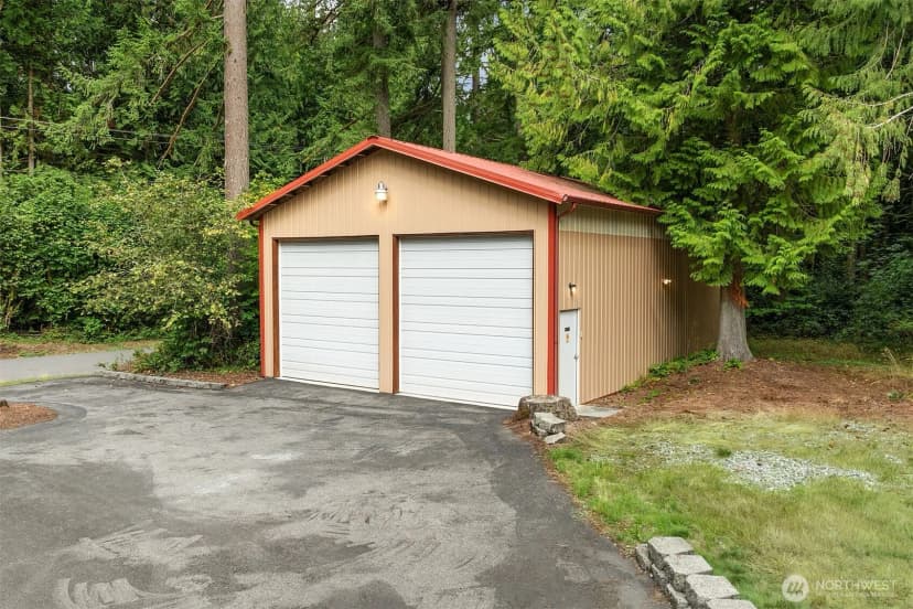 Property photo for 13620 233rd Way Se, Issaquah photo 35