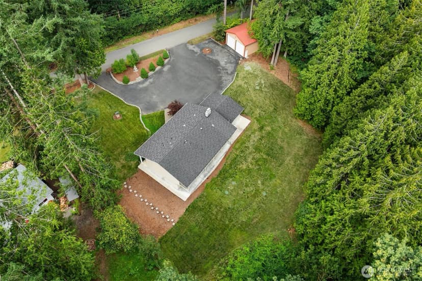 Property photo for 13620 233rd Way Se, Issaquah photo 2