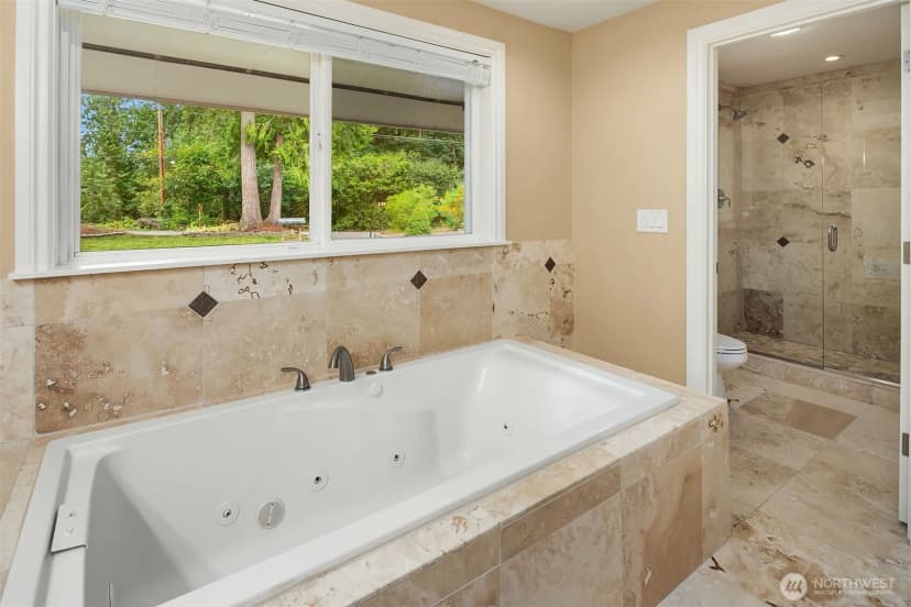 Property photo for 13620 233rd Way Se, Issaquah photo 18