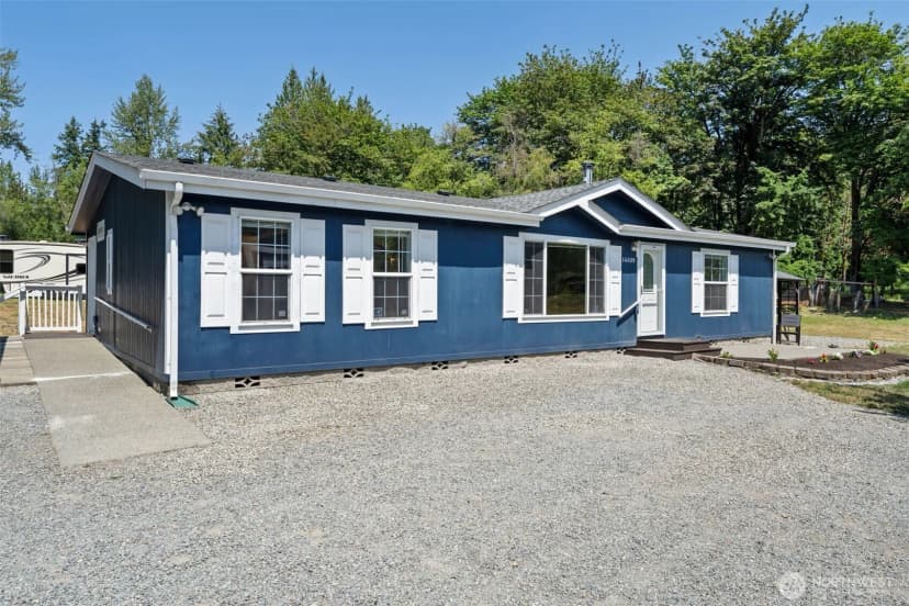 Property photo for 14609 246th Street E, Graham photo 9