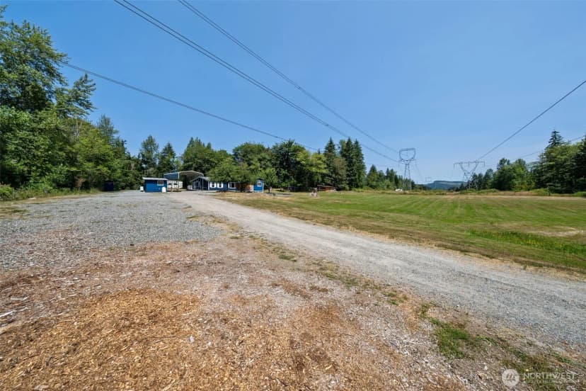 Property photo for 14609 246th Street E, Graham photo 16