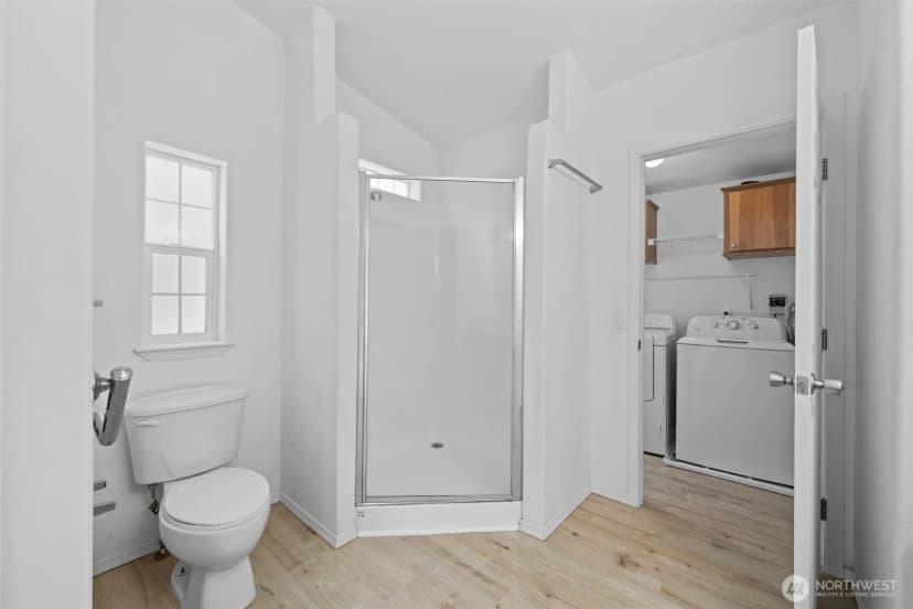 Property photo for 14609 246th Street E, Graham photo 33