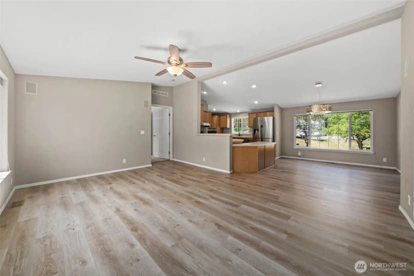 Property photo for 14609 246th Street E, Graham photo 23