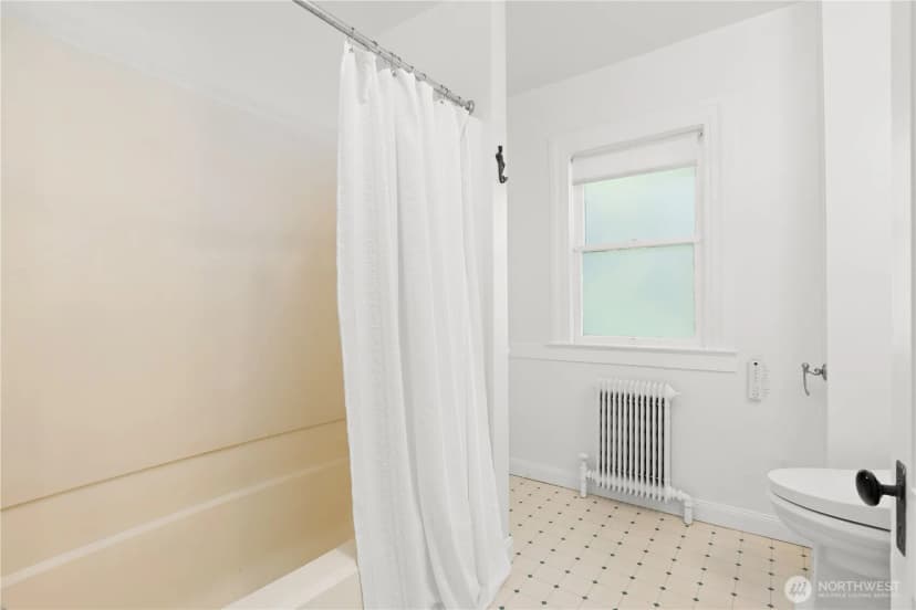 Property photo for 1129 37th Avenue, Seattle photo 25
