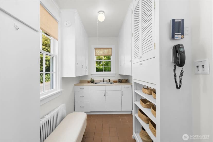 Property photo for 1129 37th Avenue, Seattle photo 13