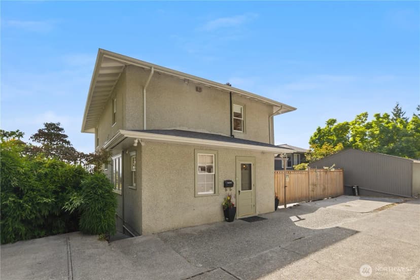 Property photo for 1129 37th Avenue, Seattle photo 38