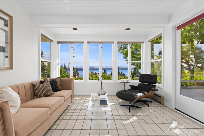 Property photo for 1129 37th Avenue, Seattle photo 6