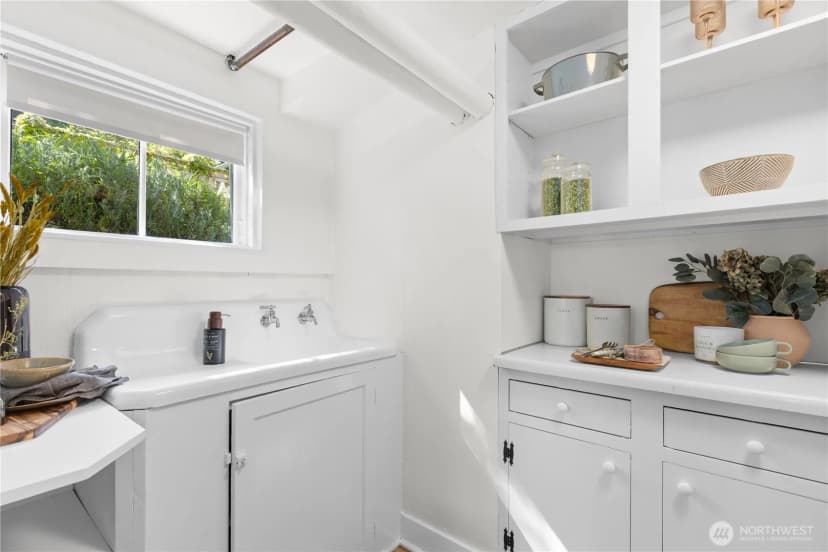 Property photo for 1129 37th Avenue, Seattle photo 30