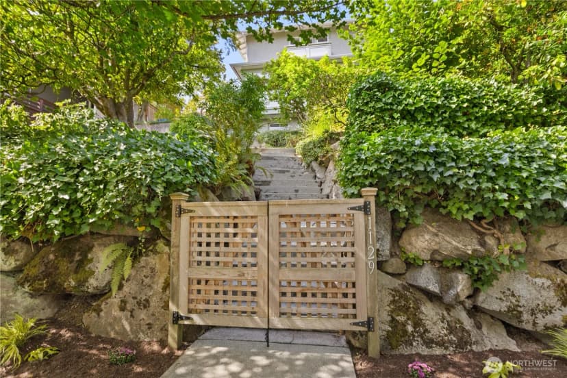 Property photo for 1129 37th Avenue, Seattle photo 39