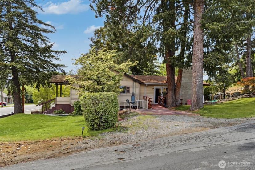 Property photo for 779 N 2nd Avenue, Okanogan photo 4