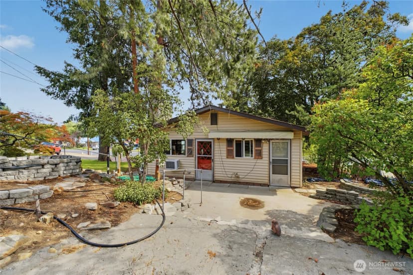 Property photo for 779 N 2nd Avenue, Okanogan photo 8