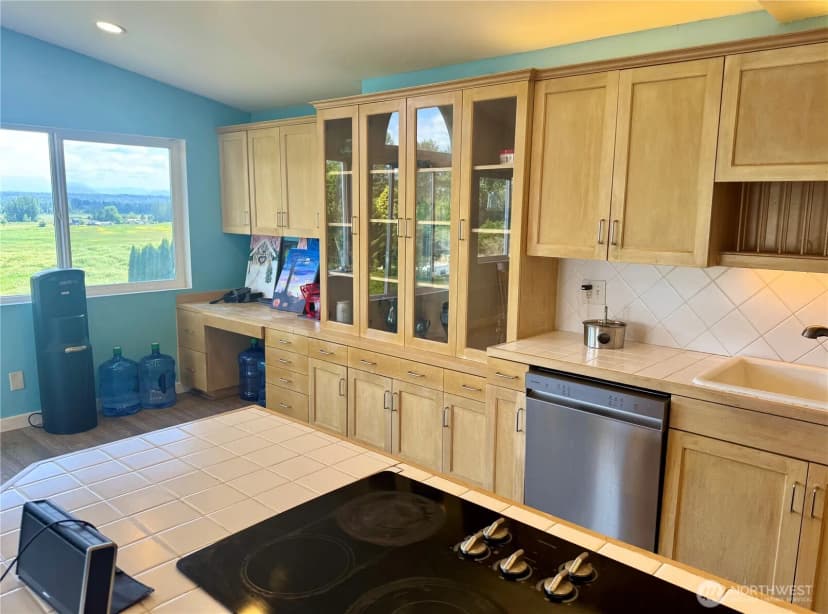 Property photo for 15625 11th Avenue Ne, Arlington photo 10