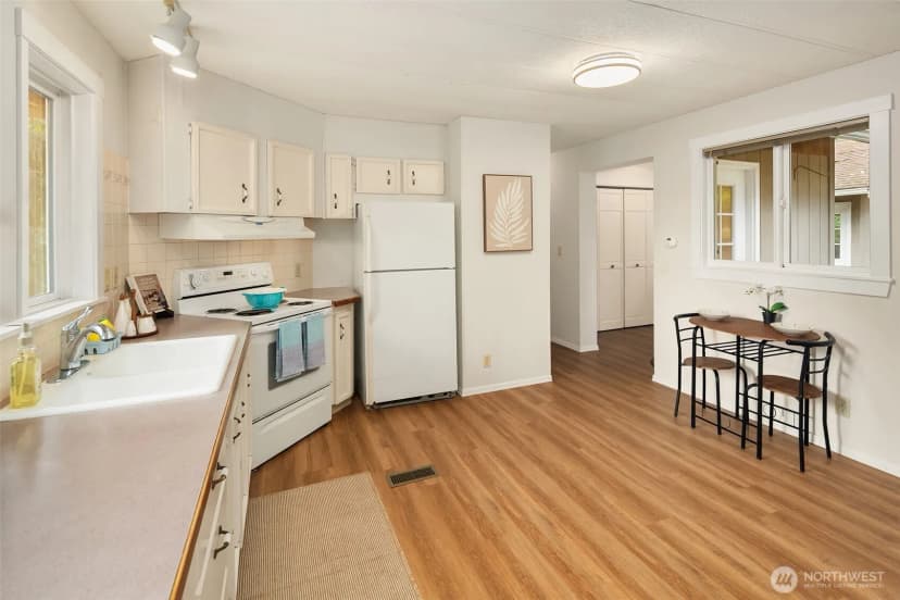 Property photo for 20215 81st Avenue, Vashon photo 9