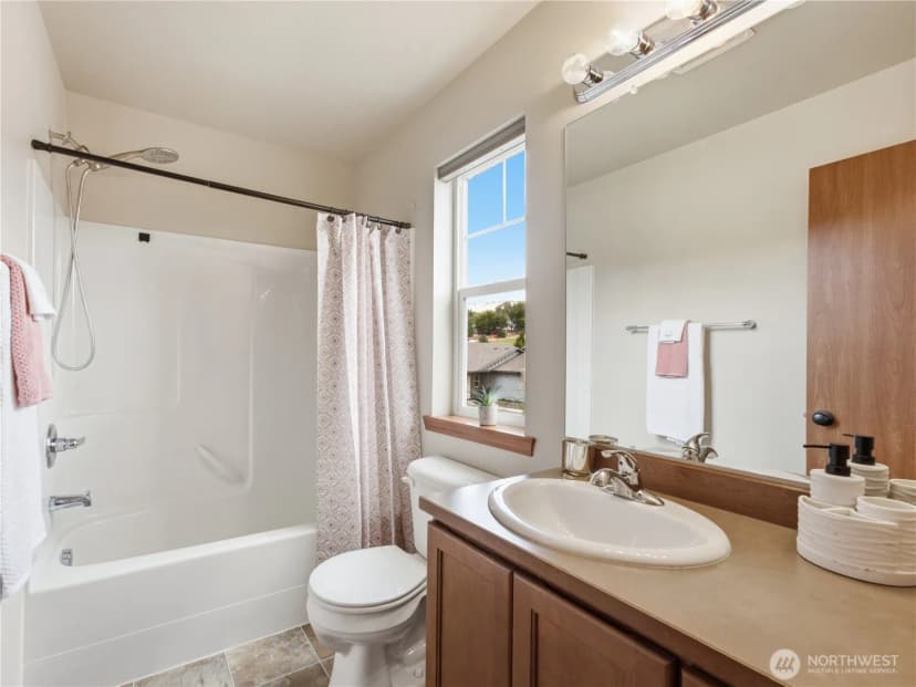 Property photo for 123 Nw Porters Court, East Wenatchee photo 21