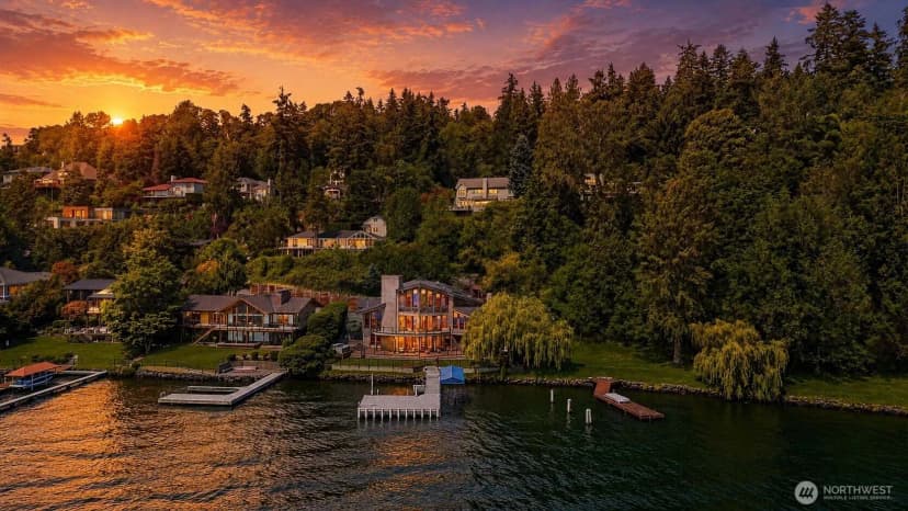 Property photo for 8279 W Mercer Way, Mercer Island photo 4
