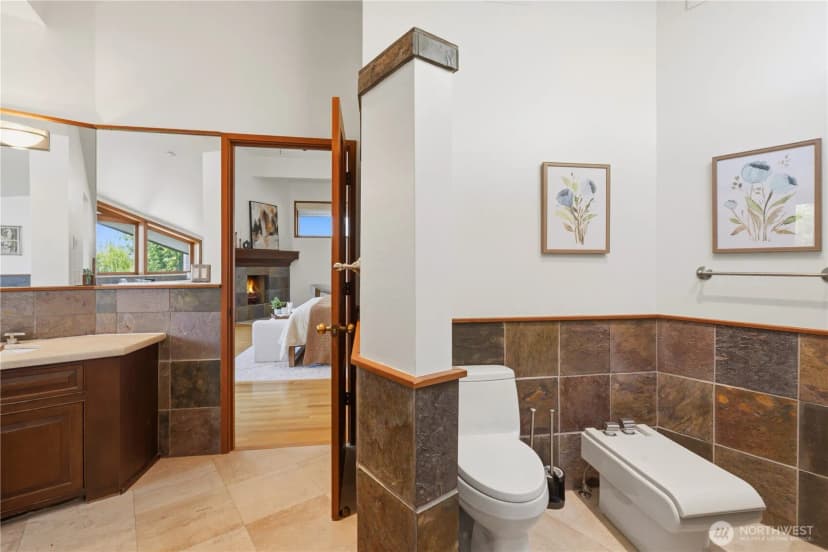 Property photo for 8279 W Mercer Way, Mercer Island photo 23