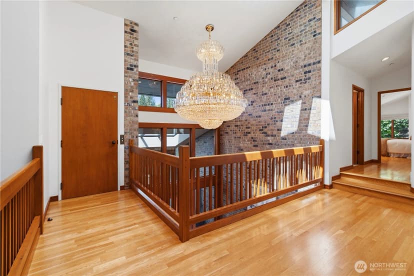 Property photo for 8279 W Mercer Way, Mercer Island photo 31