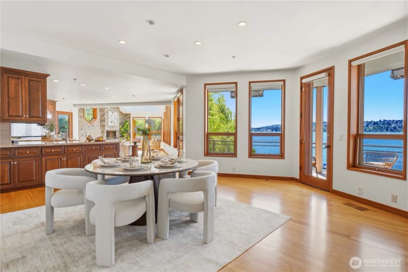 Property photo for 8279 W Mercer Way, Mercer Island photo 14